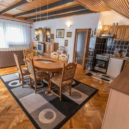 Apartman Ruzica Огулин Екстериор снимка