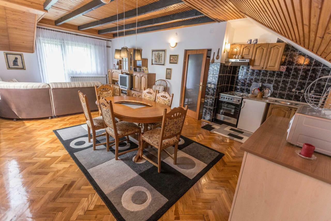 Apartman Ruzica Огулин Екстериор снимка