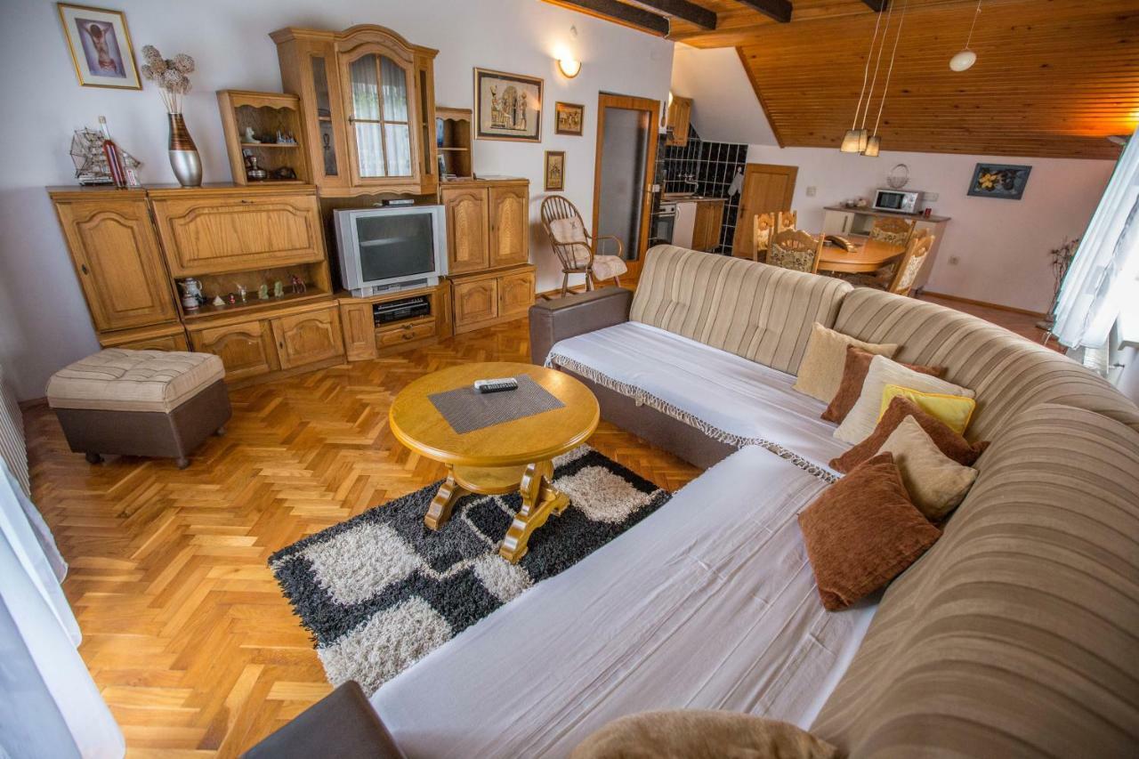 Apartman Ruzica Огулин Екстериор снимка
