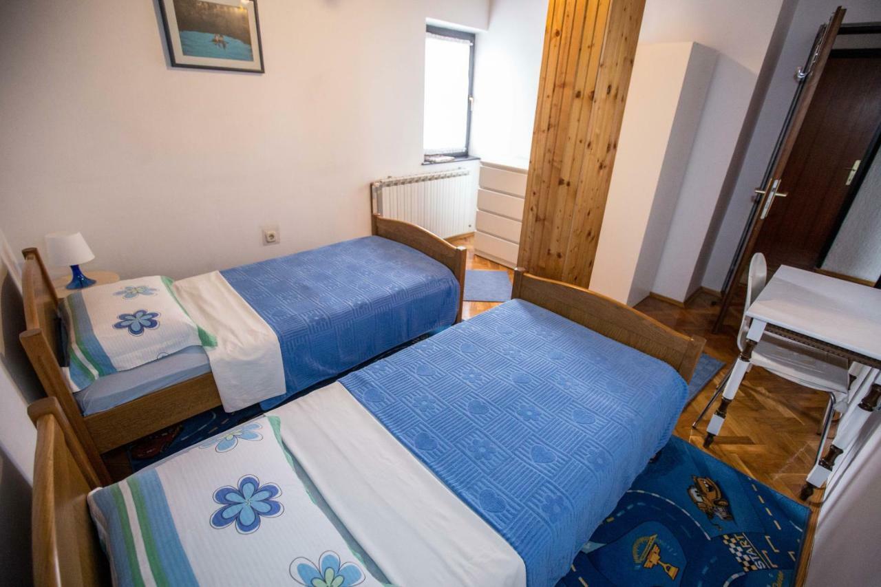 Apartman Ruzica Огулин Екстериор снимка