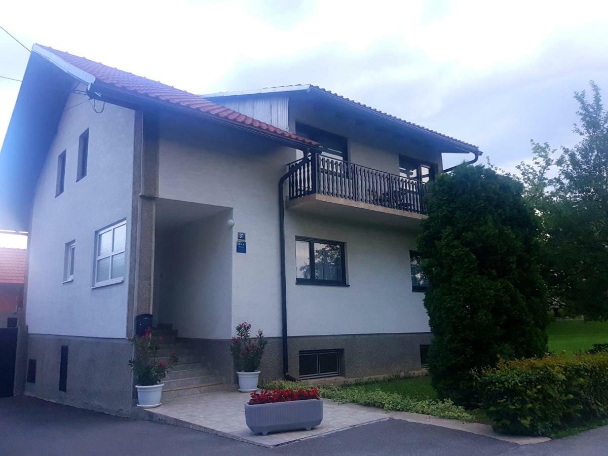 Apartman Ruzica Огулин Екстериор снимка